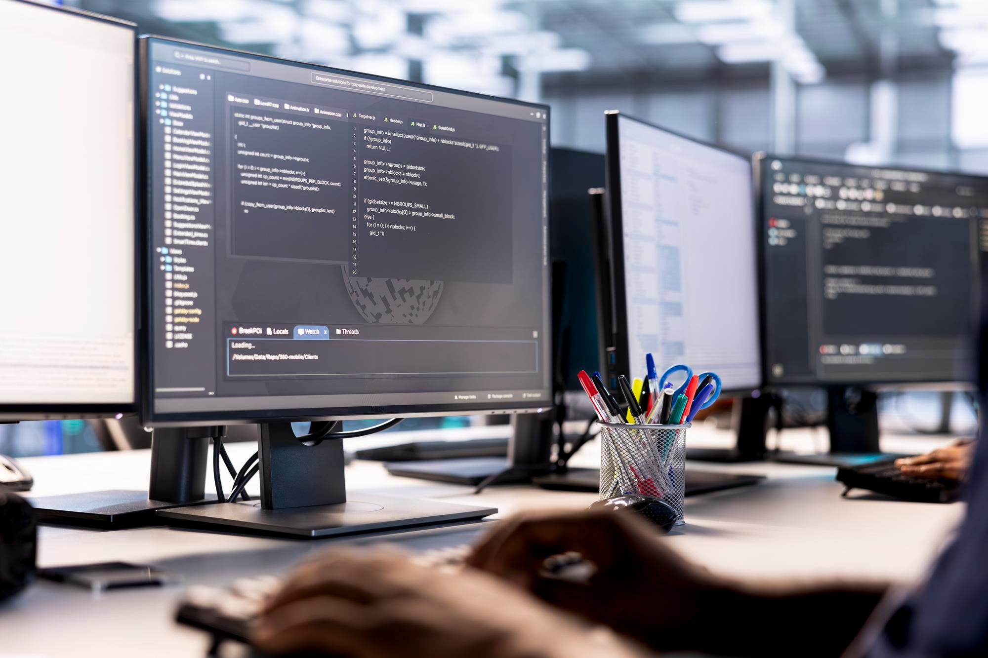 カスタムシステム開発